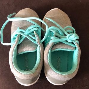 Cat & Jack sneakers size 11 Teal and gray.